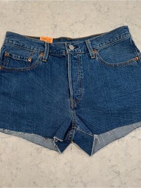 NWT Levi's 501 Women's 29 Medium Wash Button Fly Raw-Hem Denim Shorts 3" Inseam